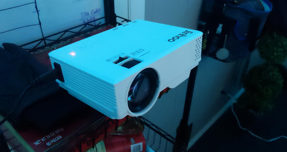 NISOO M20 Mini Projector – Review & Test 2024